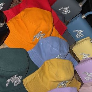 Bucket-hat’s